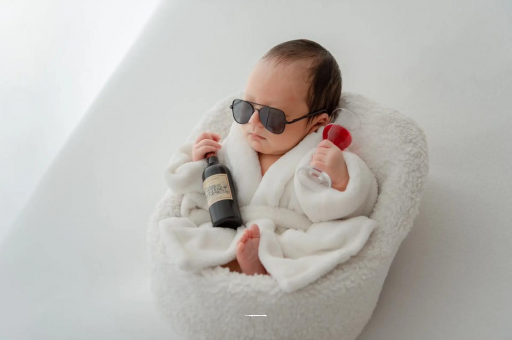 宜城宝宝嘴唇上翘